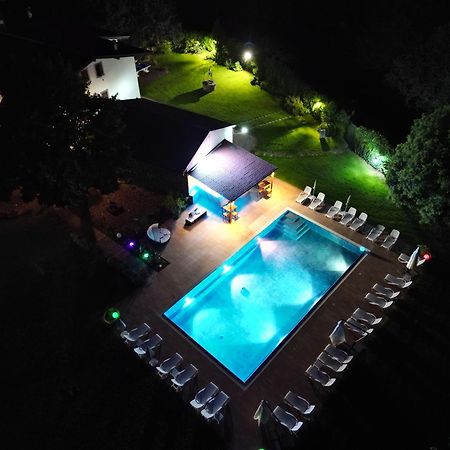 Villa Vitti'S - Verona Est Camping San Martino Buon Albergo Eksteriør bilde